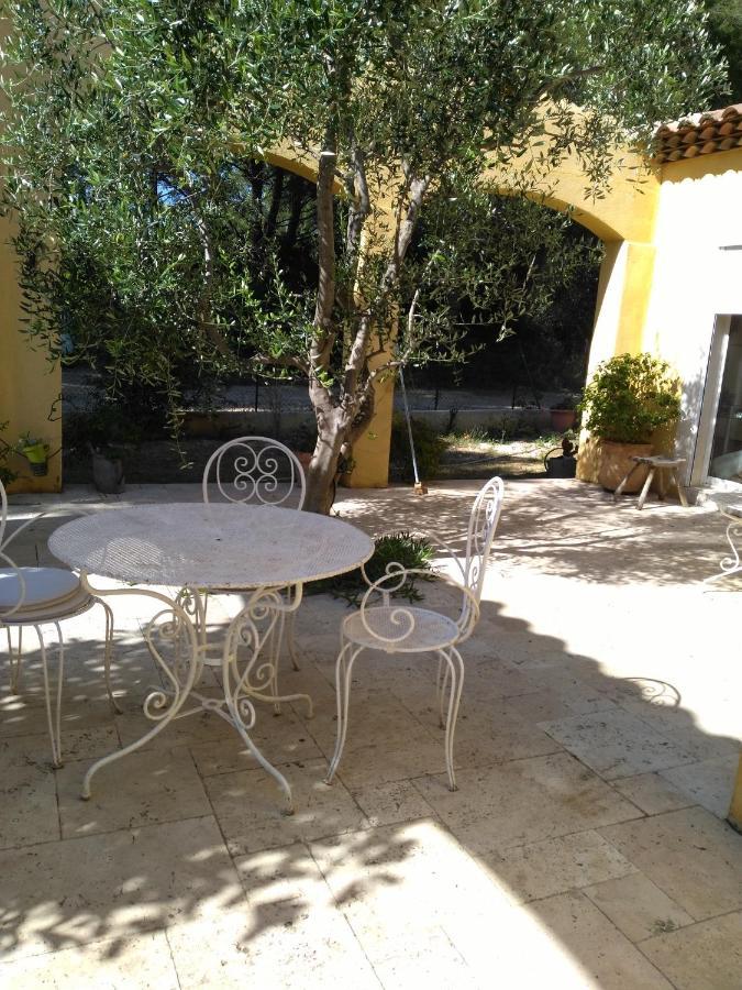 סנרי-סור-מר Villa De La Terre Blanche מראה חיצוני תמונה
